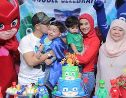 Have something nice to say about mohd zhafran? Double Celebration At Mb0 Cinemas Berita Kopak Media