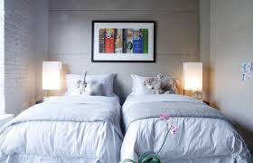 Bed ideas for small rooms. How To Decorate With Twin Beds