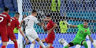Die beiden nationalteams der gruppe a läuten mit ihrer partie im stadio olimpico von. Grr0kgjprpbqjm