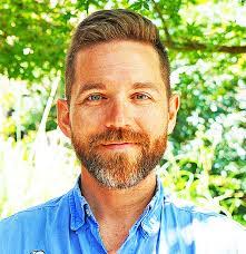 Mckenzie Hurst's Instagram, Twitter & Facebook