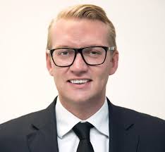 Metro — K' Rd at the crossroads