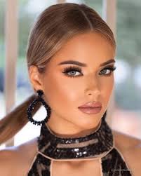 Isabel Torres Miss Humacao Camino a @missuniverse #Repost  @isabel.torres_tennis ・・・ Ha sido un gran camino, junto a un grupo de  mujeres poderosas, decidí ir tras una meta. Es por eso que hoy,