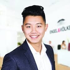 Jade Gingras's Instagram, Twitter & Facebook