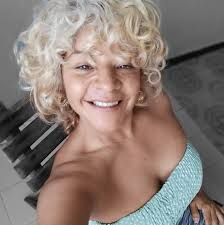 La cultura chinchorro, que habitó el norte de Chile, nos dejó unas  sofisticadas momias, las más antiguas del mundo. Por eso, en Camarones,  Arica, se erigieron en el año 2017 estas réplicas