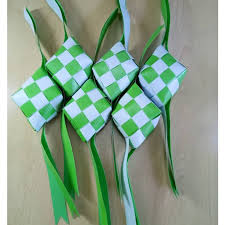 Untuk mencari kata dari kbbi edisi v (terbaru), silakan merujuk ke website resmi di kbbi.kemdikbud.go.id. Ketupat Raya Untuk Hiasan Pejabat Kedai Butik Atau Rumah Terbuka Aidilfitri Shopee Malaysia