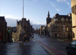 El otro día leí un tuit sobre #edimburgo y recordé mi último viaje a aquella ciudad, que me fascina y he visitado en cuatro ocasiones. Cidade Velha De Edimburgo Wikipedia A Enciclopedia Livre