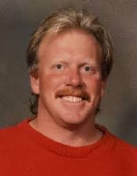 Ryan Henning's Instagram, Twitter & Facebook