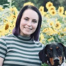 Renee Poe's Instagram, Twitter & Facebook