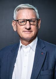 The latest tweets from @carlbildt Carl Bildt