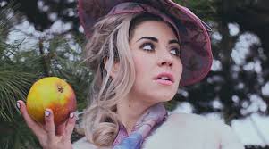 SceneSisters: Marina and the Diamonds