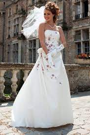 De quoi ravir toutes les futures mariées. Robes De Mariee Robe Mariee Pas Cher Magasin Robe De Mariee Robe De Mariee