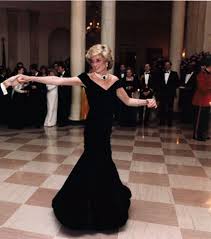 The True Story Behind Princess Diana S Revenge Dress And How She Broke Royal Norms With Style Princess Diana Revenge Dress Princess Diana Fashion Diana Revenge Dress