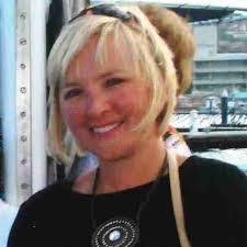 Laurie Smiley's Instagram, Twitter & Facebook