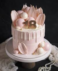 Pin By Carla On Cake Modern Birthday Cakes Birthday Cake Decorating Cake