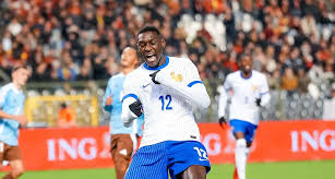Randal Kolo Muani confirma com que equipa vai ao Mundial de Clubes 2025