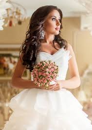 Scegli tra immagini premium su abito da sposa della migliore qualità. Vestiti Ed Abiti Da Sposa Economici Collezioni Sposa Da 590