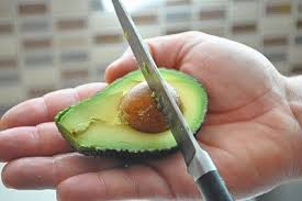 Avakado Cekirdegini Sakin Atmayin Faydasi Saymakla Bitmiyor Ciltbakimklavuzunuz Health Fitness Nutrition Health Lifestyle Healty Food