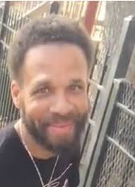 Who had a better high school basketball career, Norris Bell or Tavorris  Bell?