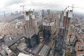Her geçen gün biraz daha yaklaştığımız deprem uzmanları, jeoloji mühendisleri tarafından sürekli hatırlatılan ve 28 şubat 2002 tarihinde 4.8'lik istanbul depremi ile daha da akıllarımızda yer eden olay. Istanbul Da Deprem Tartismalari 18 Milyon Nereye Siginacak Evrensel