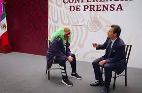 Además, mencionaron que cualquier cosa que haga el presidente se le perdona porque es él. Lopez Obrador Que Loret De Mola Y Brozo Transparenten Su Financiamiento El Sur Acapulco Suracapulco I Noticias Acapulco Guerrero