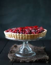 Tarte Aux Fruits Rouges Et A La Creme Patissiere Tarte Fruits Rouges Tarte Aux Fruits Patissiere