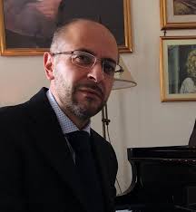 Nessun artista basta a se stesso”: viaggio nella poetica musicale di Pasquale  Mosca