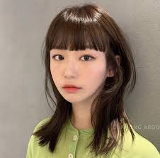 シースルーバングはもう古い 韓国女子の間で再流行中のブルベンとは bebe ベベ 韓国トレンド情報サイト ショートのヘアスタイル 髪型 ロブ 髪型