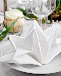 35 Beautiful Examples Of Napkin Folding Cuded Beautiful Napkin Folding Napkin Folding Napkins