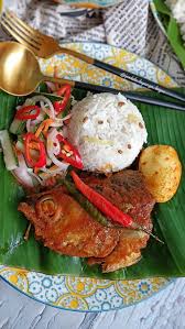 Cuti deepavali hari tu kami ke terengganu, wahhh best betul makan nasi minyak dengan gulai ikan kat restoran norazila di simpan empat kuala ibai. Resepi Nasi Dagang Terengganu Popular Di Pantai Timur Saji My