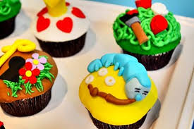 Great recipe for alice in wonderland cupcakes. Alice In Wonderland Cupcakes Simply Sweet Creations Flickr