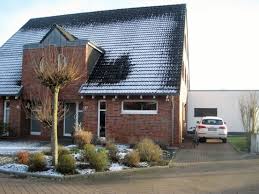 Die 65 m² sind aufgeteilt in einem großen wohn/essbereich, küche, flur, bad und 2 zimmer. 4 Zimmer Wohnung Zu Vermieten Lytham St Annes Str 27 59368 Werne Unna Kreis Mapio Net
