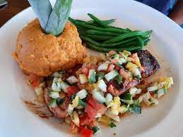 Fridays happy hour: BsinessHAB.com