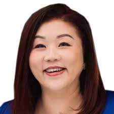 Eileen Tan's Instagram, Twitter & Facebook