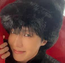 BTS JAPAN OFFICIAL Twitter 📢To celebrate the holding of "j-hope Tour 'HOPE  ON THE STAGE' in JAPAN", three sports newspapers will feature a special  feature