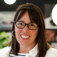 Michele Newton's Instagram, Twitter & Facebook