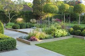 Cool Garden And Reflective Rill In Arts Amp Crafts Conservation Area Garden Design London Contemporary Garden Design Modern Garden