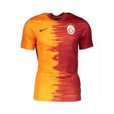 Dieses trikot werden die spieler der mannschaft vom bosporus in dieser saison tragen, und vielleicht damit die auch eine jacke von galatasaray kannst du hier kaufen. Galatsaray Istanbul Trikot Home 2020 2021 Fussball Deals De