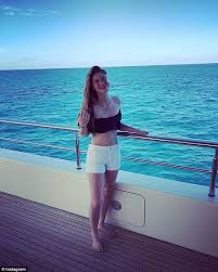 On the other hand, she is famously known as the daughter of bill gates and melinda gates. Bill And Melinda Gates Show Jumper Daughter Lives It Up Daily Mail Online