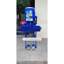 Meskipun fungsinya standar, tapi kamu bisa memilih jenis yang paling sesuai kebutuhan berdasarkan model, material hingga ukuran yang paling tepat. Jual Wastafel Portable Murah Semarang Oleh Cv Jaya Makmur Abadi