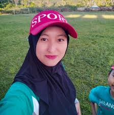 beautiful flowers.. they can live using soil, coconut fiber and sand as  planting media. I don't know what they are called. I often call them memory  flowers.