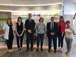 Michael müller, regierender bürgermeister von berlin. Sachsischer Apothekerverband Thomas Muller Bmg Besucht Leipziger Armin Apotheke