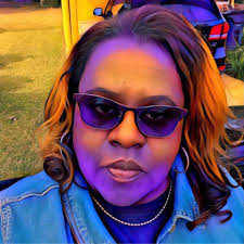 The last curtain called was made for Miss Lee O. Wells age 60 to make her  last appearance