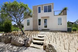 Mathe laszlo, nascut la zalău, a inventat un sistem revoluţionar care permite construirea unei case perfect izolate în doar şase zile. Casa Ieftina Din Containere O Realitate La 11 500 Euro