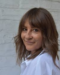 Kat Oliver's Instagram, Twitter & Facebook