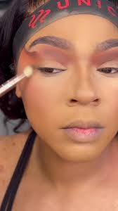 She is the QUEEN of bold eyeshadows 👑🔥 by Tailor-Made Jane IG:  https://bit.ly/2uOnwpl