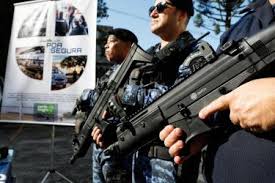 Guarda Municipal recebe mais de 300 armas para renovar armamento da  corporação | Prefeitura de Porto Alegre