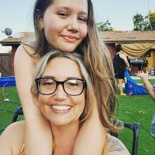 Christine Houlihan's Instagram, Twitter & Facebook