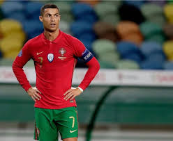 Namun, sinar bruno fernandes tidak tampak dalam dua pertandingan pertama timnas portugal. Positif Covid 19 Cristiano Ronaldo Sempat Swafoto Bersama Pemain Timnas Portugal Di Meja Makan Pikiran Rakyat Bekasi