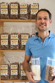 NOUVEAU À PESSAN ! Benjamin Cartier, agriculteur bio au lieu-dit Monplaisir  à Pessan (route D626, direction Castelnau-Barbarens), produit des pâtes  fermières, de la farine et des légumineuses (lentilles, pois chiches). Vous  pourrez