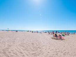 Pour les articles homonymes, voir plage (homonymie). Camping Serignan Plage Campingplatze In Serignan Plage Mit Yelloh Village